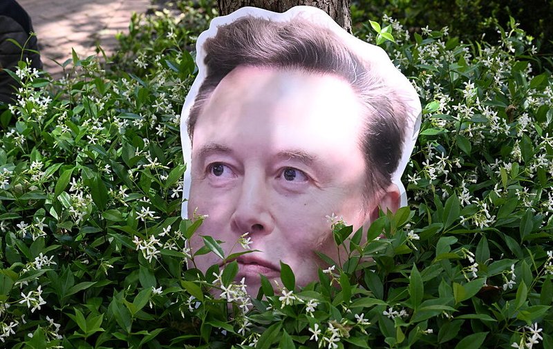 OpenAI: il tentativo di accordo di Musk e le minacce prima del processo