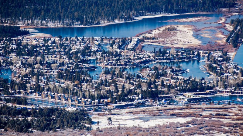 Crisi energetica a Lake Tahoe: i data center assorbono la capacità locale