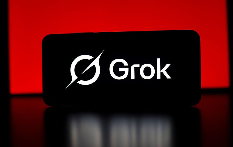 Grok, 7mila immagini pedopornografiche e un solo allarme: il fallimento della moderazione reattiva