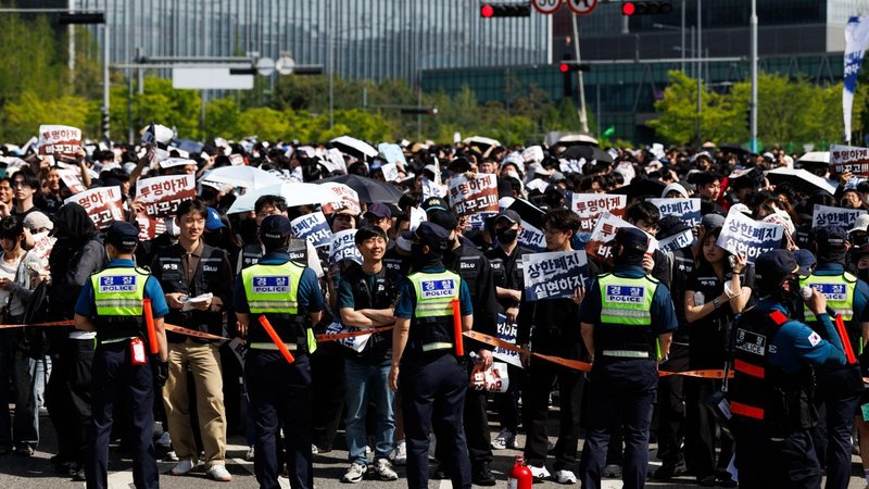 Samsung and Labor Stability: Implications for the Tech Supply Chain