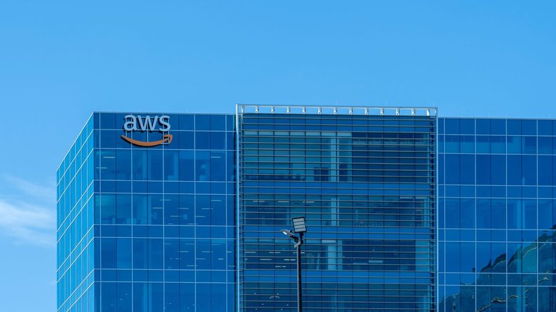 AWS Data Centers in Middle East Damaged: Impact and Reflections on Cloud Resilience