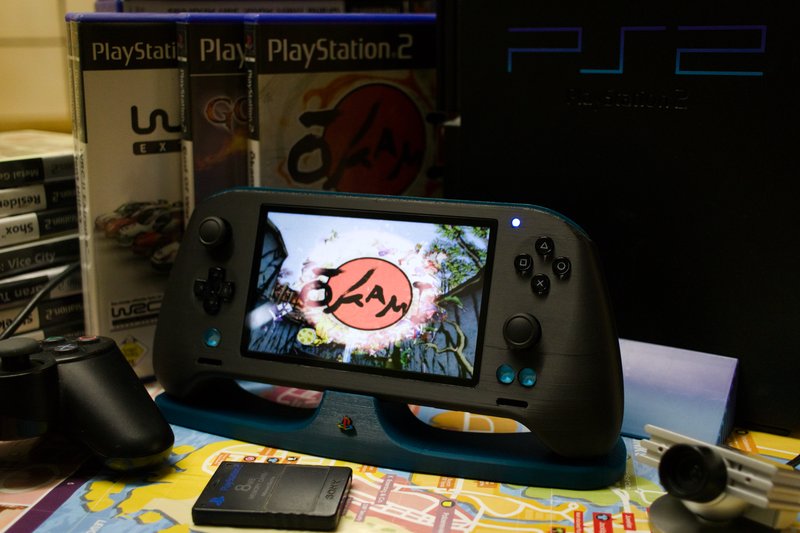 L'ingegneria amatoriale riporta in vita la PlayStation 2 in formato portatile