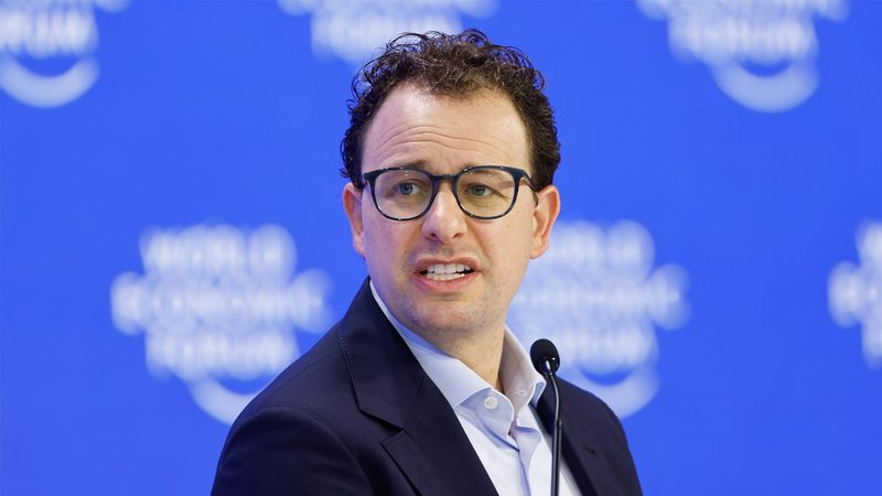 Sicurezza Nazionale: Il governo USA impone ad Anthropic lo stop globale ai suoi LLM