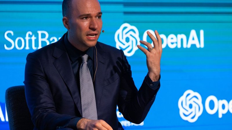 Sito affiliato a OpenAI Super PAC impiega bot per interviste giornalistiche