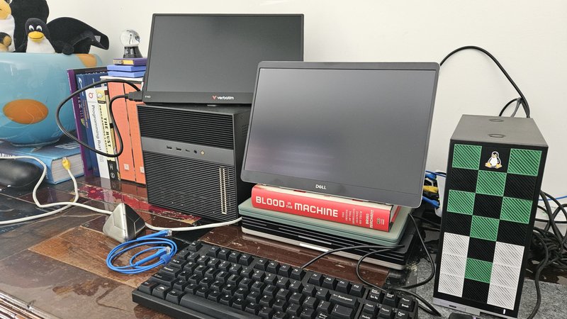Il 'secondo in comando' del kernel Linux usa l'AI locale per la caccia ai bug con hardware AMD Ryzen AI Max+