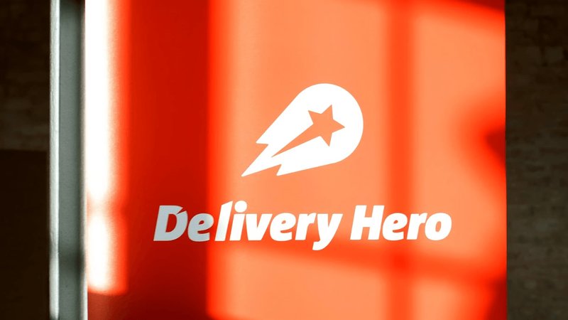 Uber acquisisce Delivery Hero per 13 miliardi di euro: la partita si gioca sulla guida autonoma