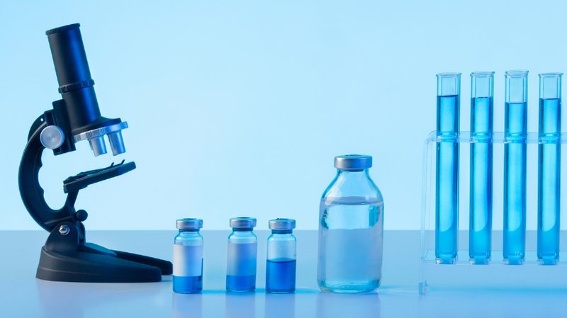 L'IA nella scoperta di farmaci: potenziale immenso, limiti persistenti