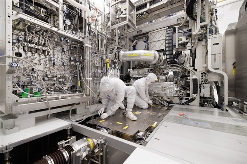 Vendite record di apparecchiature per chip: l'AI spinge investimenti per 135 miliardi di dollari