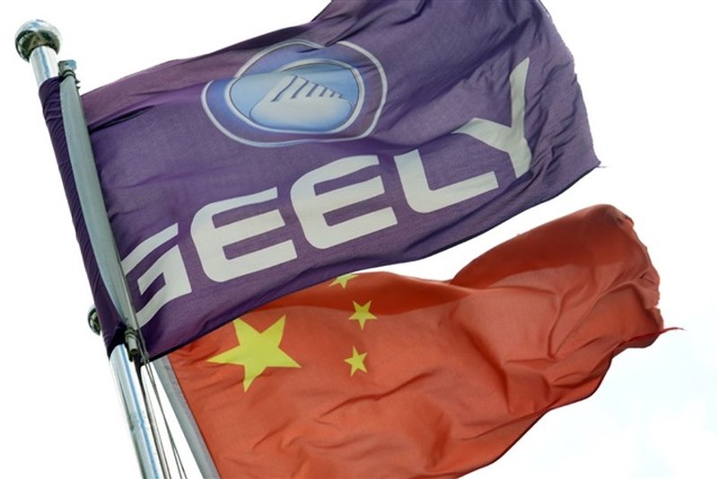 Geely's AI-Powered i-HEV Challenges Toyota's Hybrid Dominance