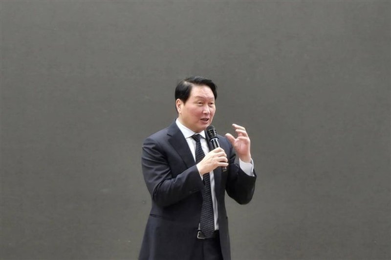 La rivalità tech USA-Cina e la spinta all'integrazione asiatica: implicazioni per l'AI