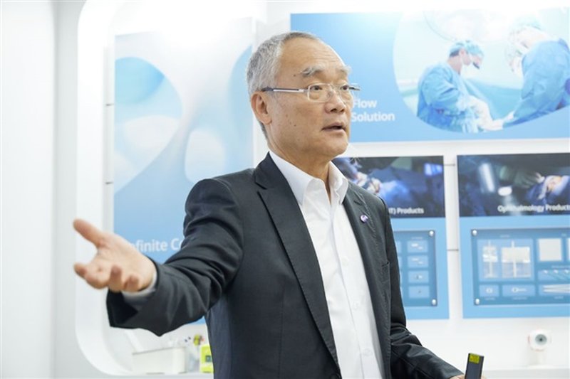 Cenefom di BenQ Materials entra nella filiera delle memorie con spazzole CMP