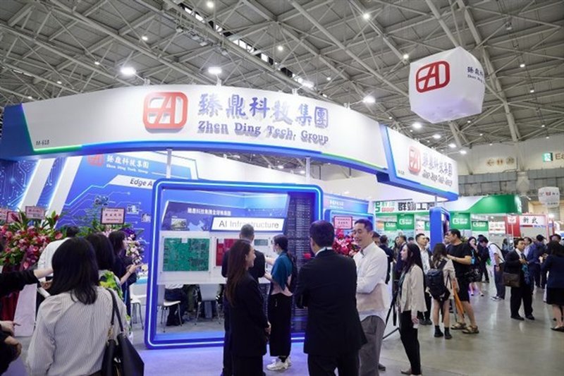 Zhen Ding Tech: vendite record per server e substrati IC spinti dalla domanda AI