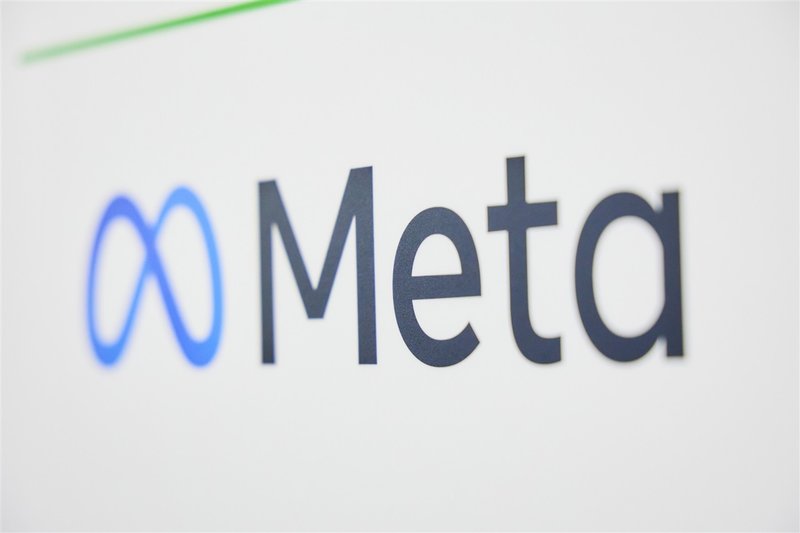 Meta sfida i giganti del tech con agenti AI per i consumatori