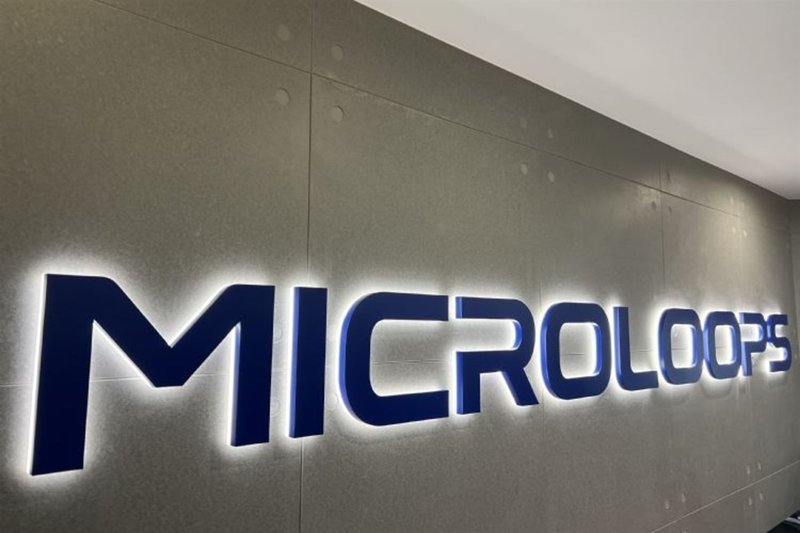 Microloops registra profitti record: il raffreddamento dei server AI spinge la crescita