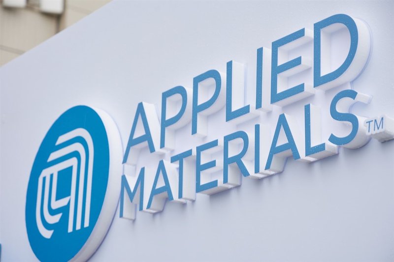 Applied Materials and the AI Equipment Boom: Record Margins Driven by Agentic AI