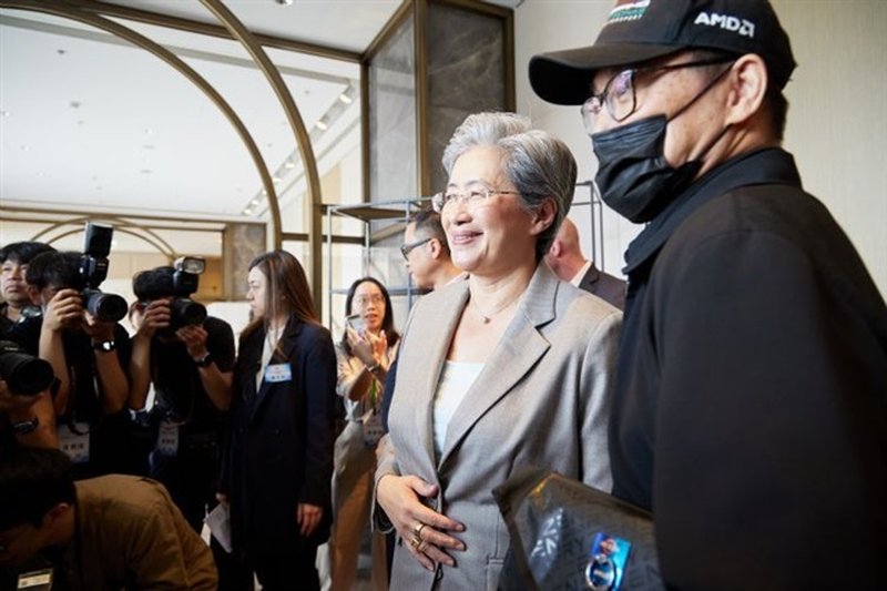 AMD: la memoria si afferma come fattore critico per i chip AI, secondo Lisa Su