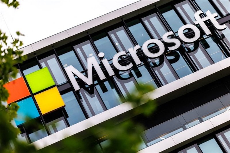 Microsoft's AI Roadmap: Intelligent Agents and Deployment Challenges for 2026