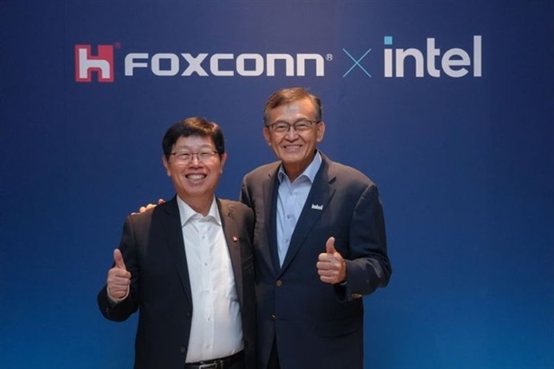 Foxconn e Intel: una partnership per l'infrastruttura AI tra chip e sistemi