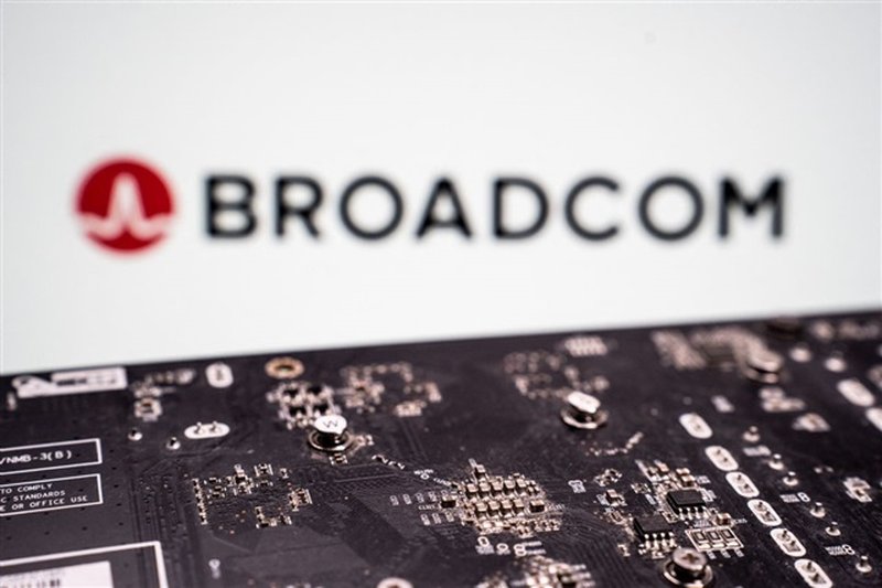 Broadcom e il mercato AI: prospettive finanziarie e impatto sull'infrastruttura locale