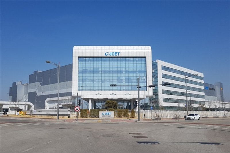 JCET inaugura un impianto per il packaging 3D, mirando a moduli AI e CPO