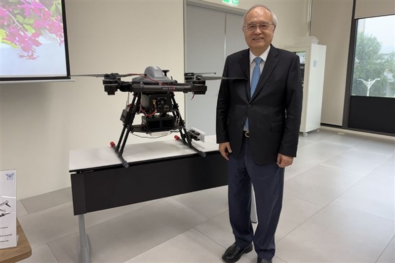 ELAN: Droni e PC AI ridefiniscono il panorama dei ricavi aziendali