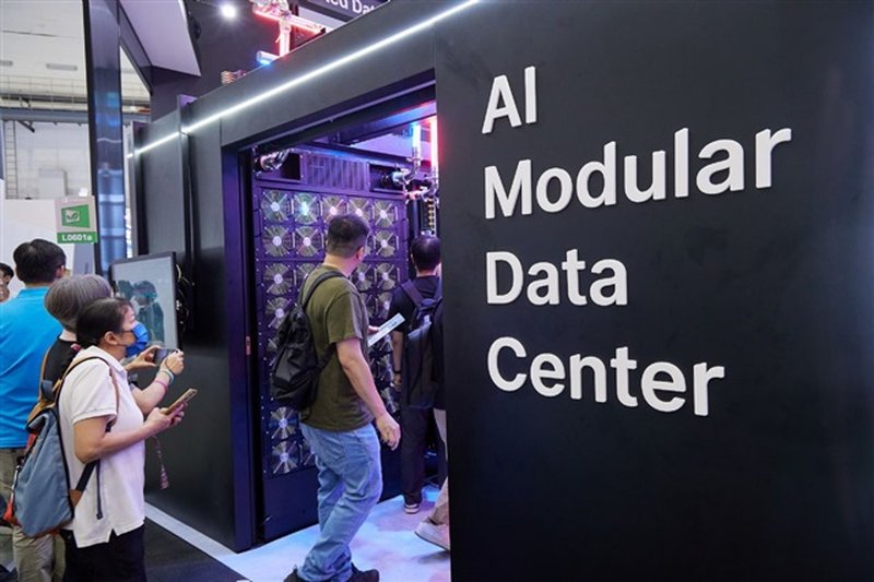 Taiwan and AI: Bridging the Digital Divide and Boosting SME Adoption