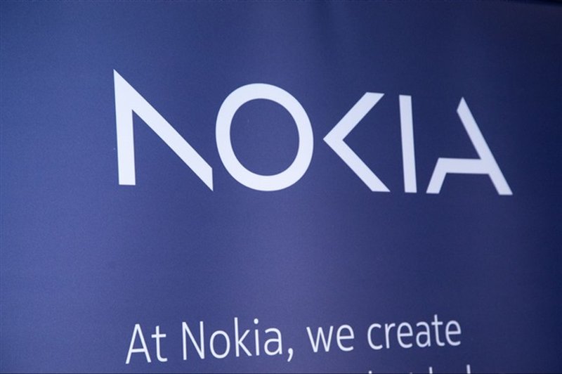 AI and Legacy Tech: Nokia and BlackBerry Find New Relevance