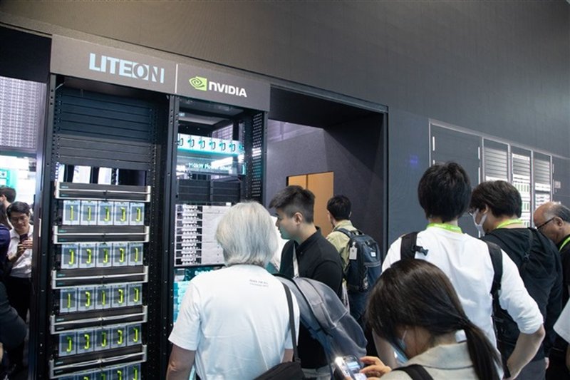 Semiconduttori di Potenza: la Corsa per Raffreddare le GPU nell'Era AI