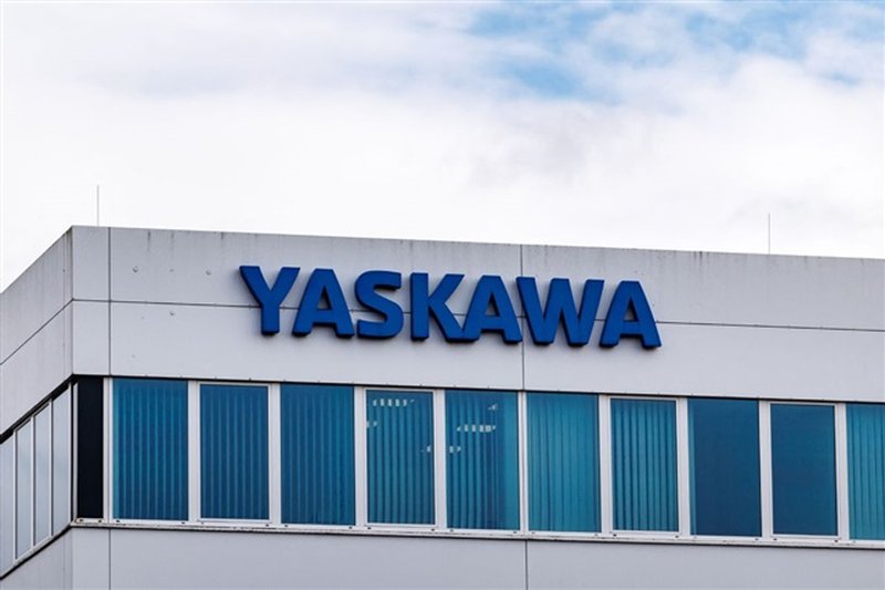 Yaskawa punta sull'AI fisica con un investimento da 25 miliardi di yen