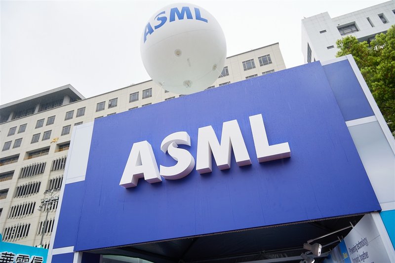 Allarme USA su EUV in Cina: ASML sulla difensiva, quali effetti per l’hardware AI?