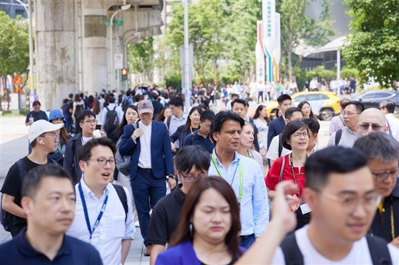 Il boom della supply chain AI spinge Taiwan: esportazioni e PIL in forte crescita
