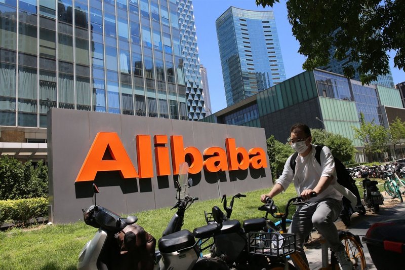 Anthropic denuncia Alibaba per attacco di distillazione su Claude