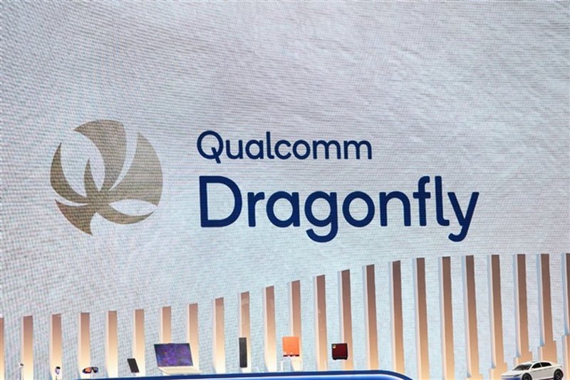 Qualcomm's Dragonfly push signals a shift from mobile to cloud AI