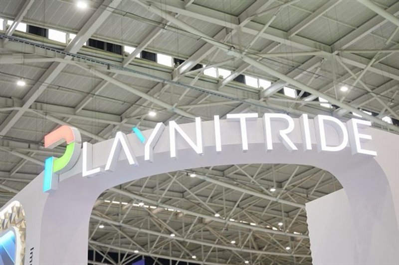 PlayNitride: Occhiali AI e display spingono la crescita nel 2026