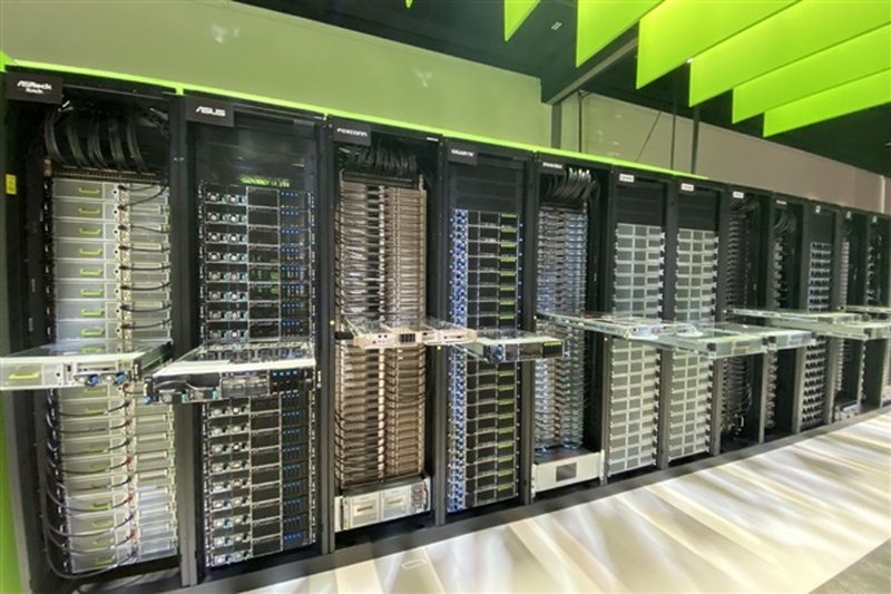 AI servers: Taiwan's motherboard evolution paves the way for on-premise deployment