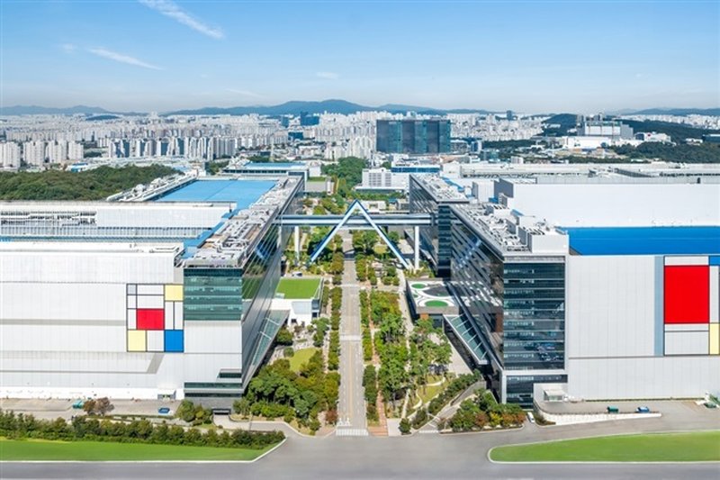 Samsung Foundry tenta il rilancio con Meta e Anthropic: chip custom per l’AI on-premise