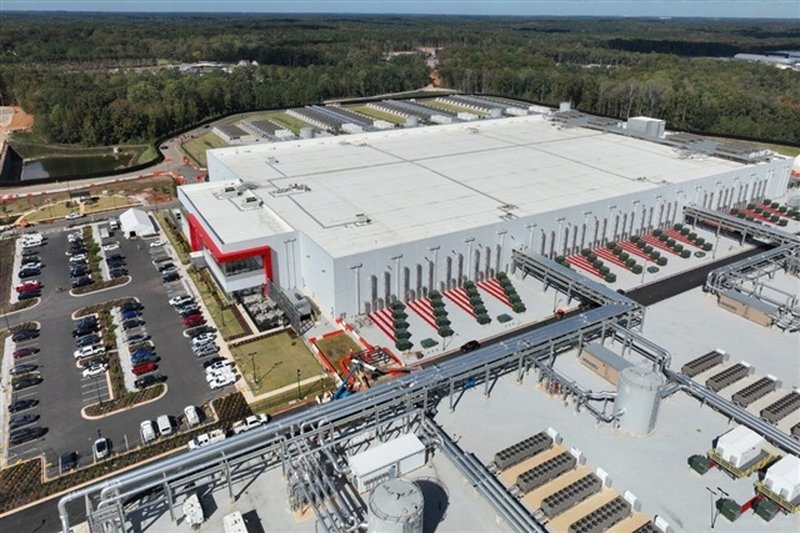 Microsoft sotto accusa per il data center AI: la questione ambientale diventa un nodo strategico