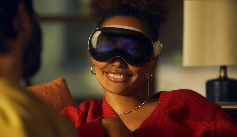 OpenAI soffia ad Apple il capo del Vision Pro: Paul Meade guiderà l’hardware AI