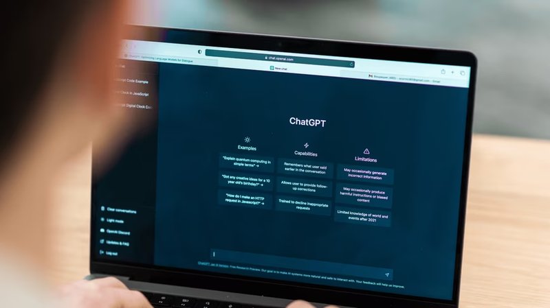 ChatGPT: un miliardo di utenti mensili in tre anni, un record per le app
