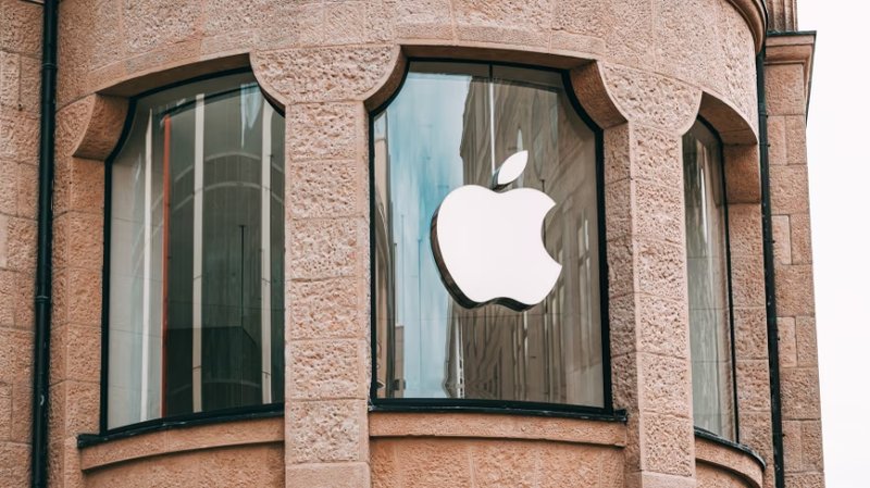 Supreme Court Denies Apple's Stay Request in Epic Case