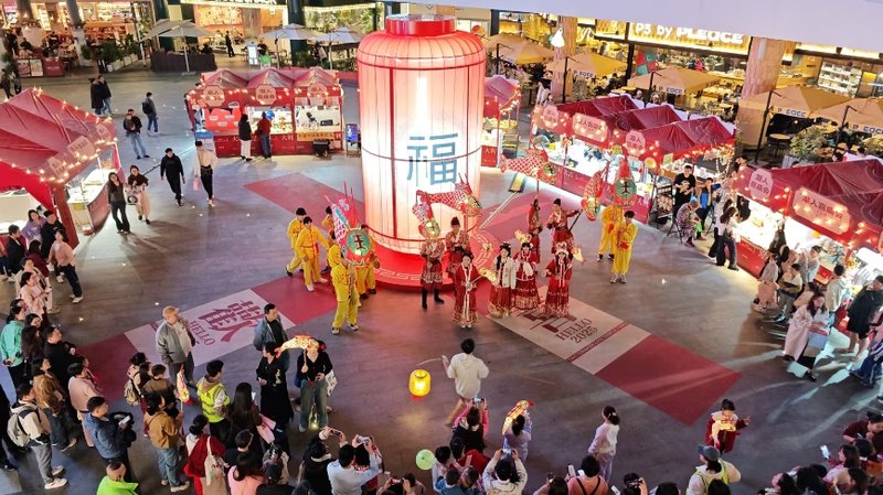L'AI nel Retail Cinese: Innovazione Diffusa, Consumatori Cauti al Festival 618