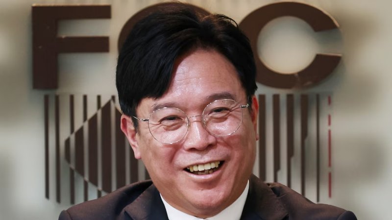 Corea del Sud: il ministro del Lavoro chiede alle tech company di condividere i profitti dell'AI