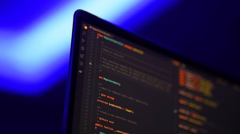 LLMs and Complexity: AI Accelerates Coding, But On-Prem System Management Remains Crucial