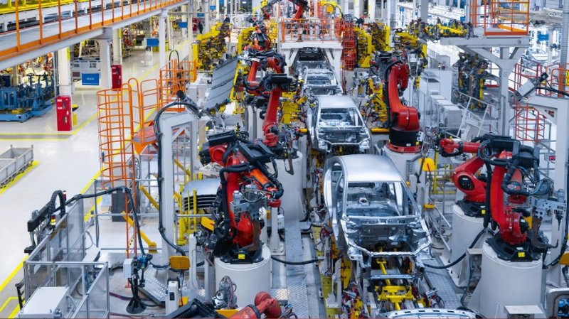 L'industria automobilistica europea si riorienta verso la difesa