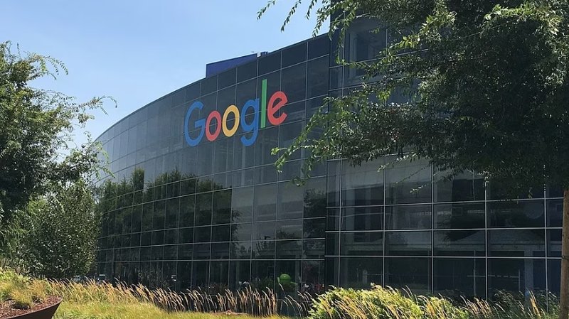 Google investe 75 milioni in A24 e stringe con DeepMind un patto per l’IA nel cinema