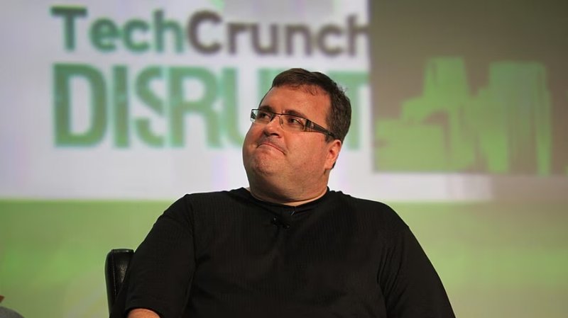 Reid Hoffman Leaves Microsoft for Manus, an AI Drug Discovery Startup