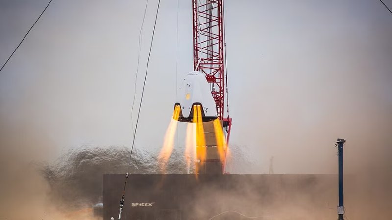 SpaceX sotto accusa: 80 residenti denunciano danni alle case per i lanci di razzi