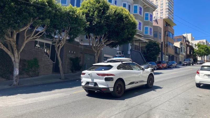 Addio pedale del freno per le auto autonome: la mossa Trump e le ricadute sull’AI on-premise