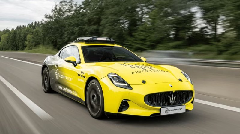 Auto autonoma senza AI: l’Europa dà il via libera ai test a 120 km/h