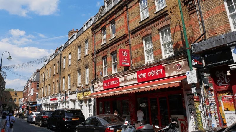 Brick Lane rejects a data center: it’s not for AI, but the warning is universal